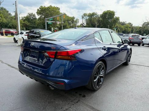 Used 2024 Nissan Altima 2.5 SR FWD image 8