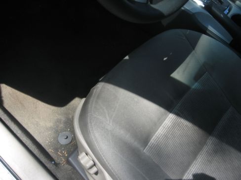 Used 2010 Ford Fusion SE FWD image 10