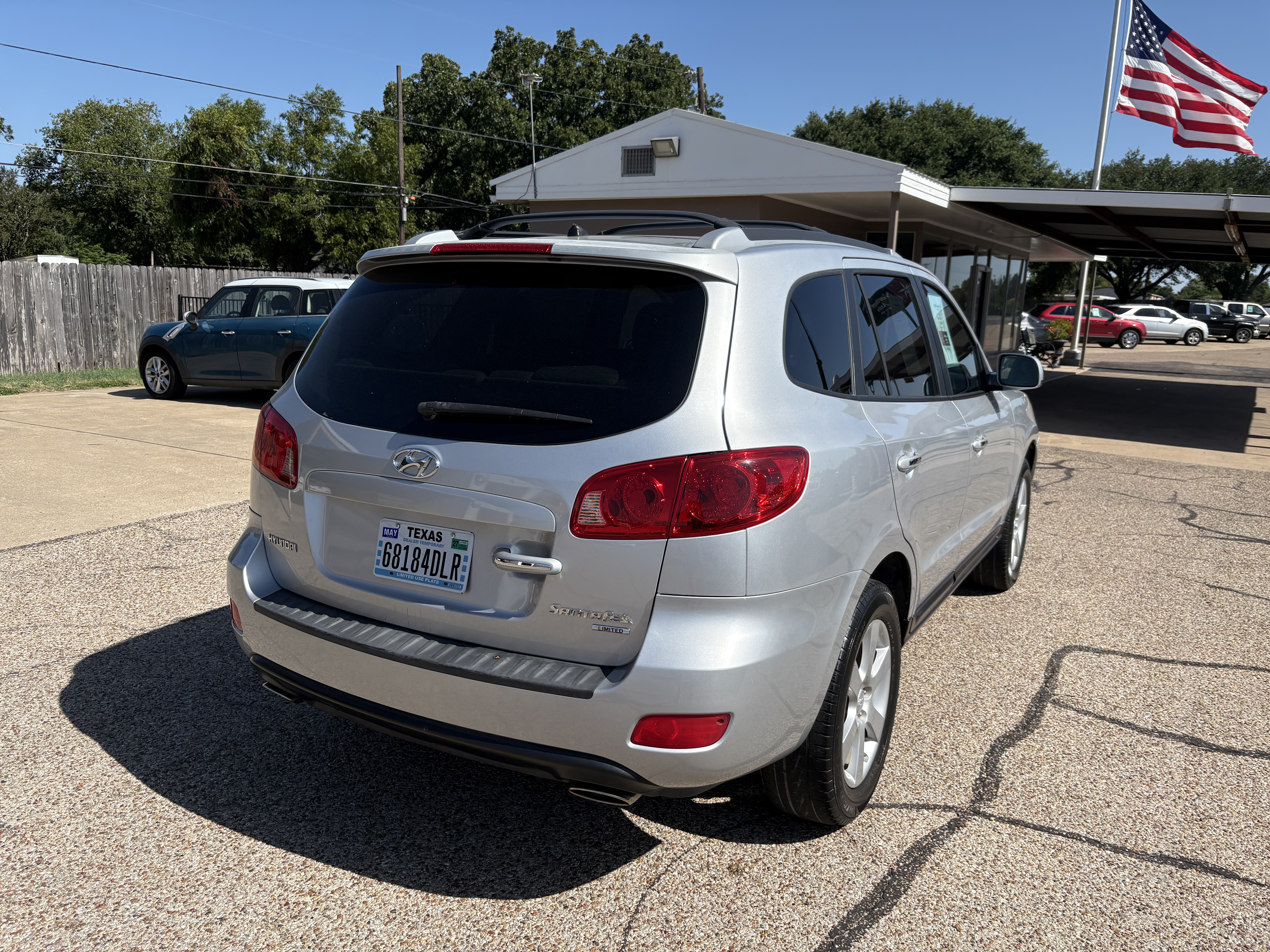 Used 2007 Hyundai Santa Fe 2WD image 2