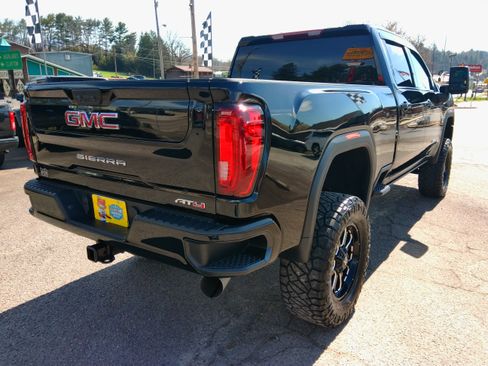 Used 2022 GMC Sierra 2500 AT4 image 13