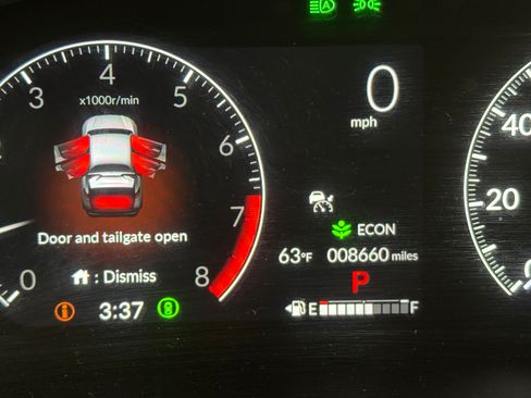 Used 2025 Honda HR-V LX image 7