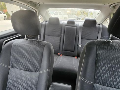 Used 2016 Nissan Altima 2.5 SV image 8