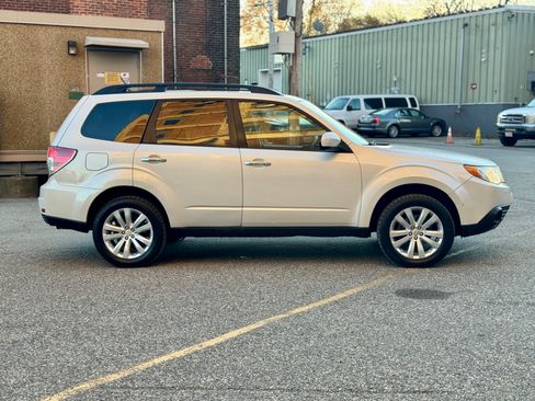 Used 2012 Subaru Forester 2.5X Premium image 6