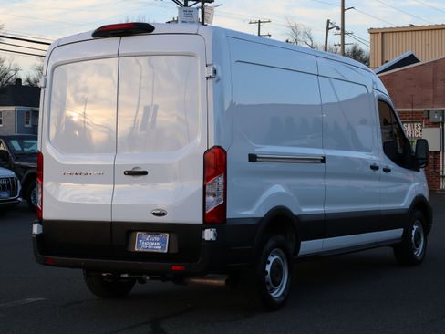 Used 2025 Ford Transit 250 image 9