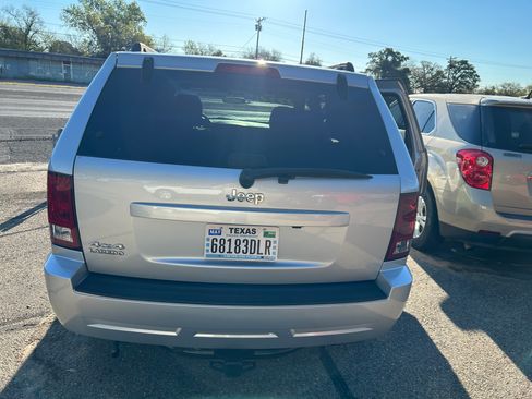 Used 2006 Jeep Grand Cherokee Laredo 75th Anniversary image 3