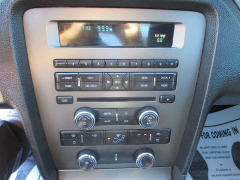 Used 2014 Ford Mustang image 5