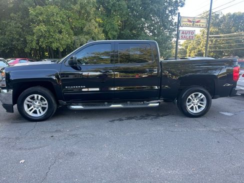 Used 2016 Chevrolet Silverado 1500 2WD Crew Cab LT image 2