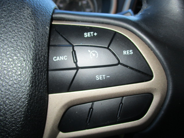 Used 2018 Jeep Cherokee FWD Latitude image 29