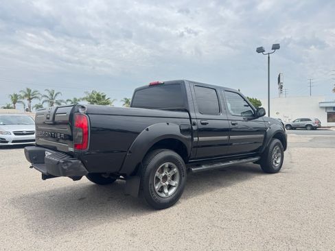 Used 2002 Nissan Frontier 2WD Crew Cab image 9