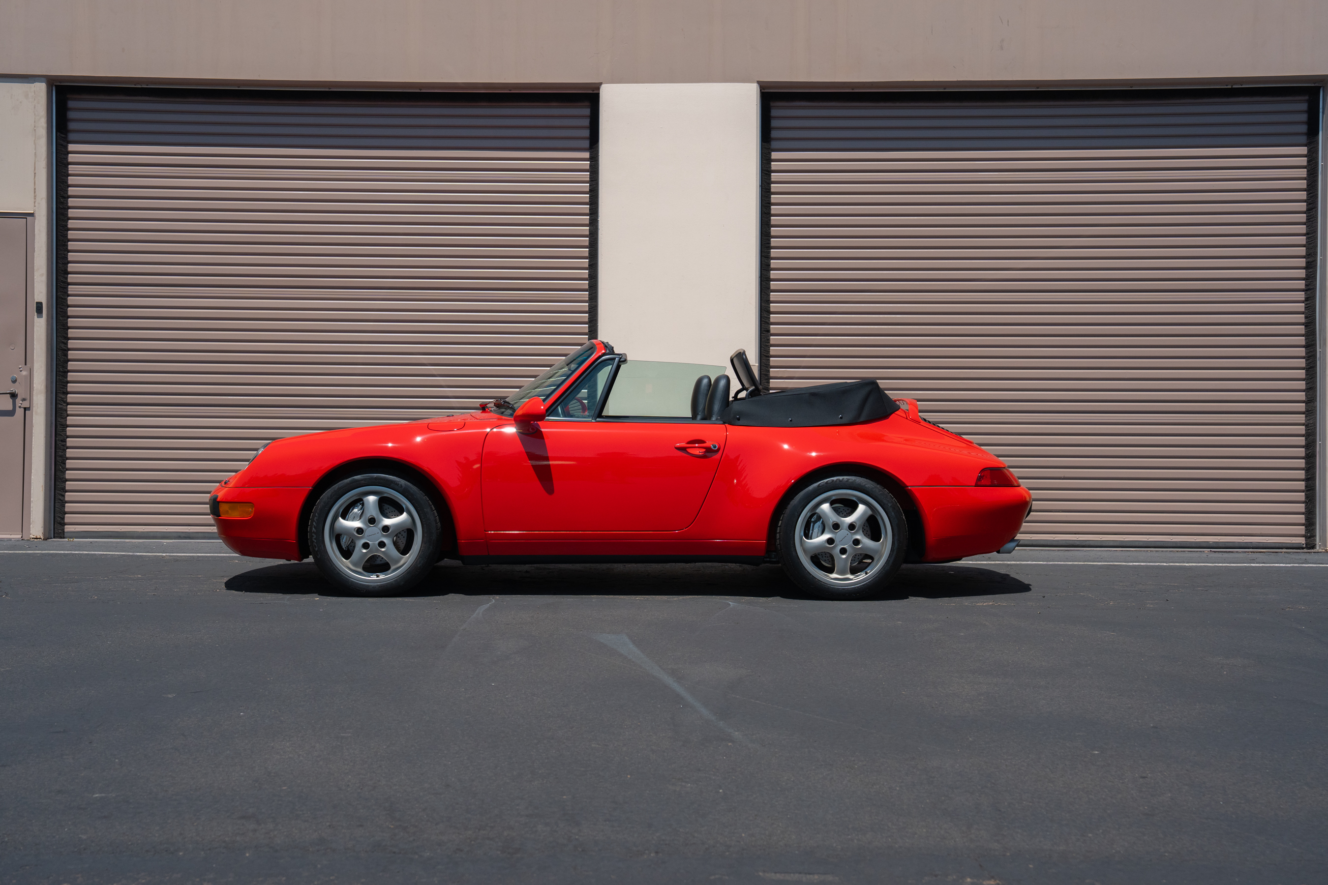 Used 1996 Porsche 911 Carrera 4 Cabriolet AWD/4WD image 4