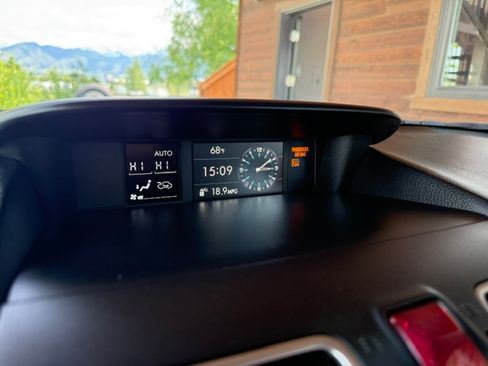 Used 2018 Subaru Forester 2.5i Touring AWD/4WD image 14