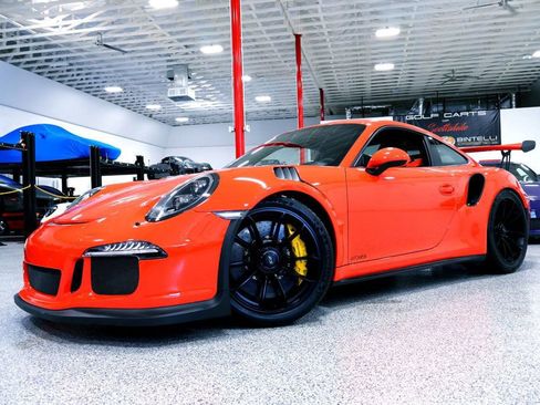 Used 2016 Porsche 911 GT3 RS image 4
