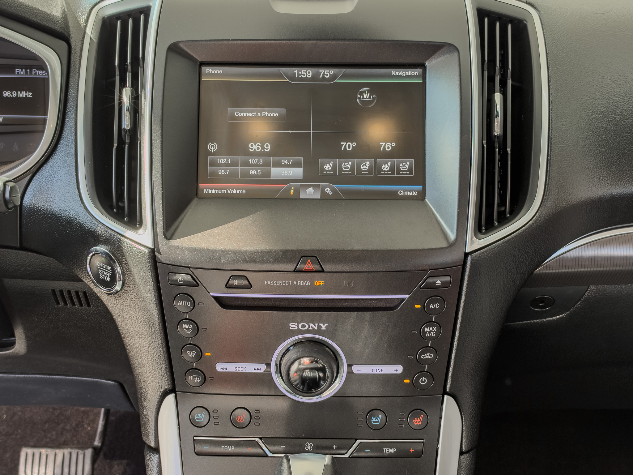 Used 2015 Ford Edge AWD Titanium image 9