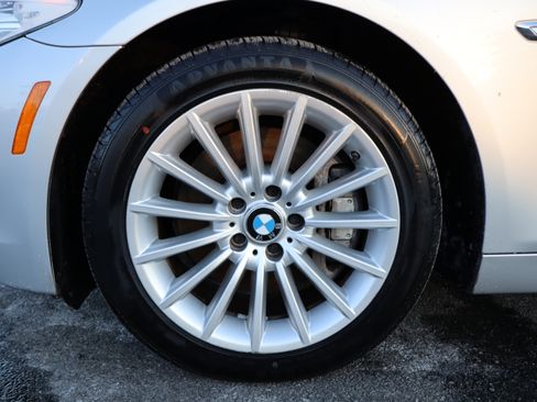 Used 2013 BMW 535i xDrive image 34