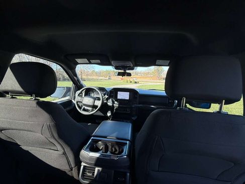 Used 2021 Ford F150 STX image 15