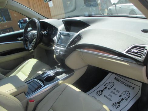 Used 2016 Acura MDX w/ Technology & Entertainment FWD image 3