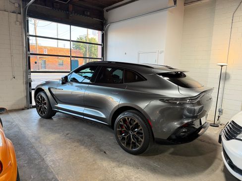 Used 2021 Aston Martin DBX AWD/4WD image 6