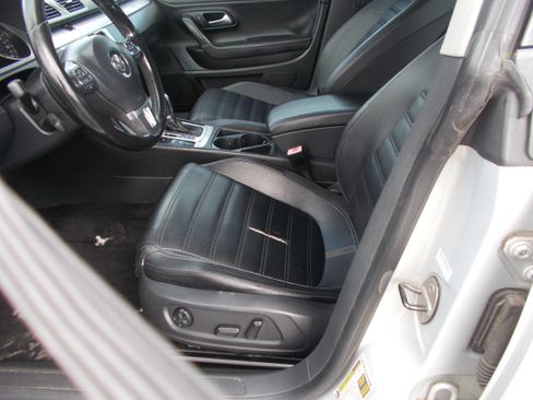 Used 2012 Volkswagen CC Sport image 7