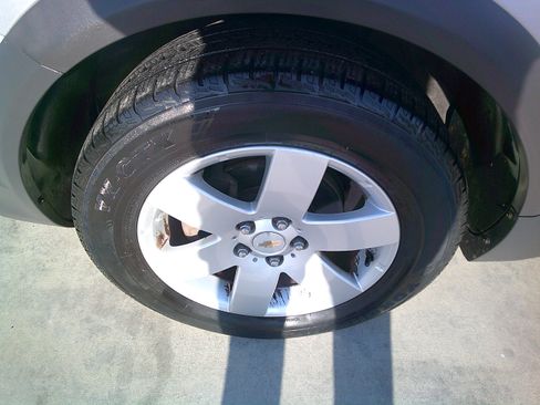 Used 2012 Chevrolet Captiva Sport LS image 17