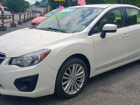 Used 2015 Subaru Impreza 2.0i Premium Sedan AWD/4WD image 4