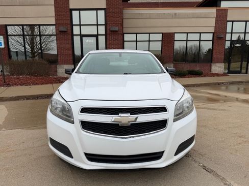 Used 2013 Chevrolet Malibu LS image 4