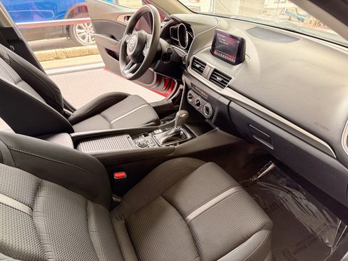 Used 2018 MAZDA MAZDA3 Sport Sedan FWD image 15