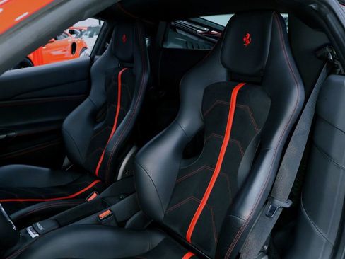 Used 2018 Ferrari 488 GTB image 25