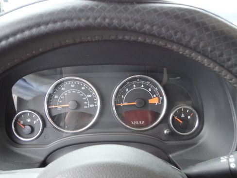 Used 2014 Jeep Compass Latitude image 8