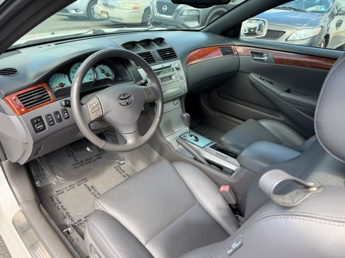 Used 2006 Toyota Solara SLE image 6
