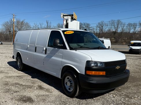 Used 2022 Chevrolet Express 2500 image 1