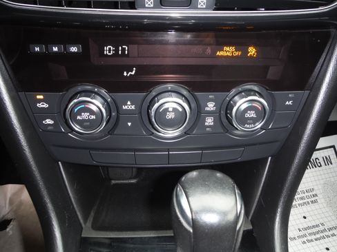 Used 2015 MAZDA MAZDA6 i Touring image 18