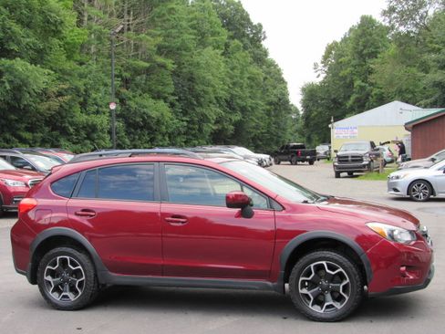 Used 2013 Subaru XV Crosstrek 2.0i Premium AWD/4WD image 12