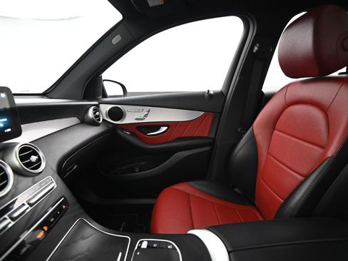Used 2020 Mercedes-Benz GLC 300 image 31
