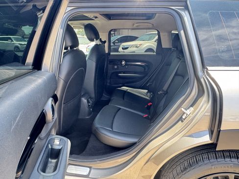 Used 2016 MINI Cooper Clubman FWD image 21