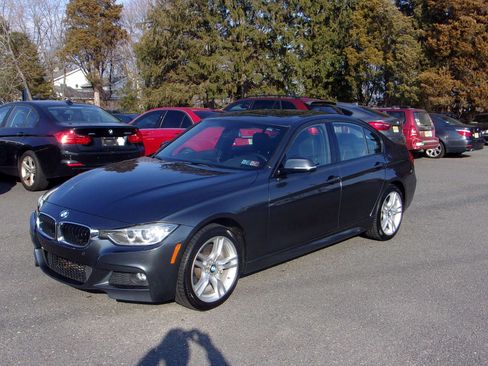 Used 2015 BMW 328i xDrive image 1