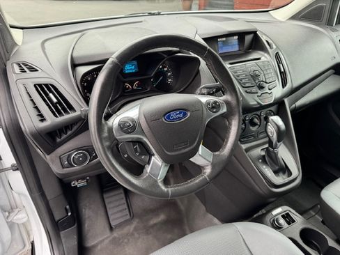Used 2016 Ford Transit Connect XL image 9