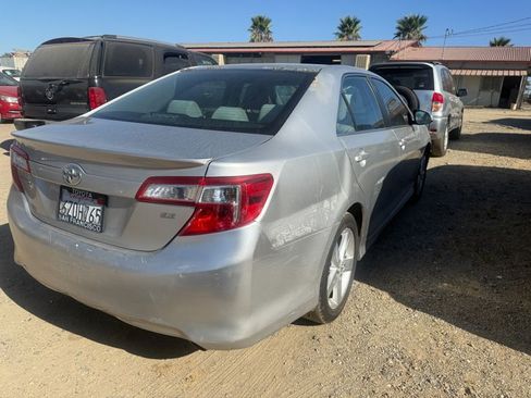 Used 2013 Toyota Camry L image 6