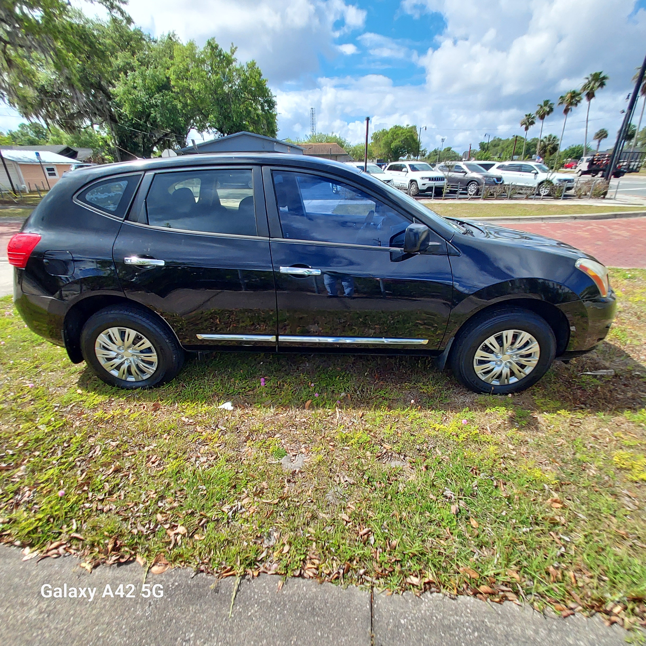 Used 2013 Nissan Rogue S FWD image 4