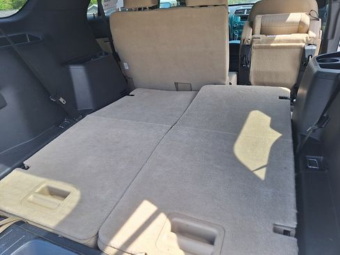 Used 2016 Ford Explorer image 17