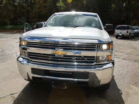 Used 2017 Chevrolet Silverado 2500 image 3