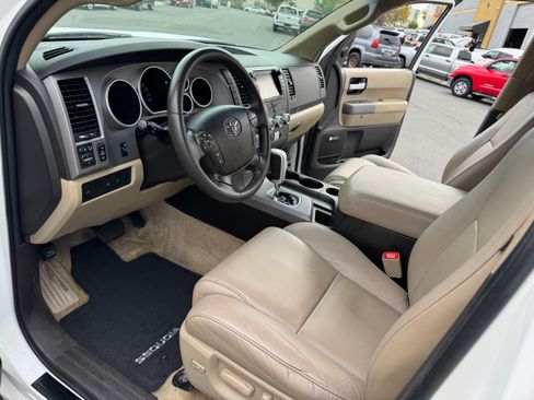 Used 2011 Toyota Sequoia Limited image 16