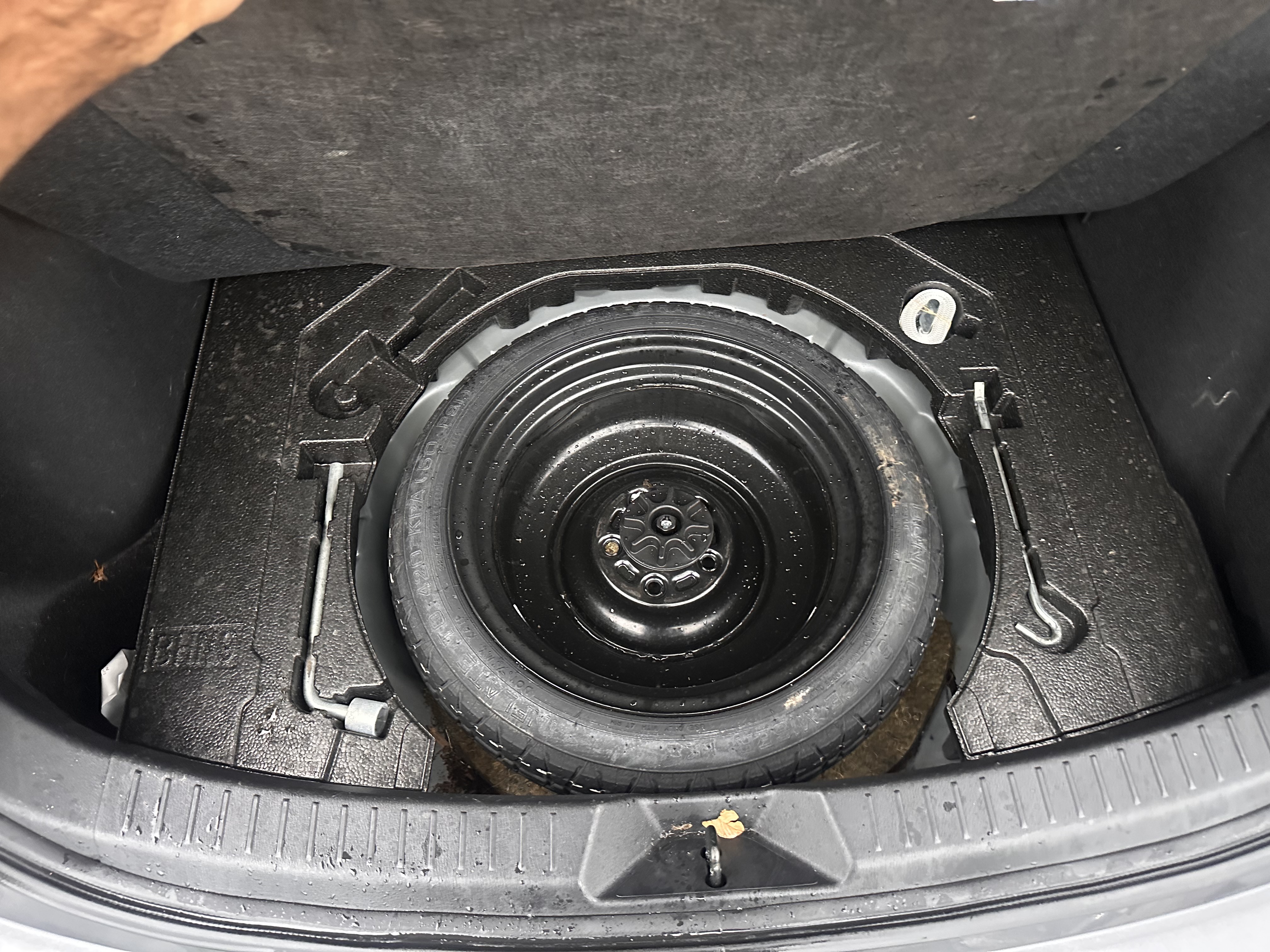 Used 2016 MAZDA MAZDA3 i Sport Hatchback FWD image 19