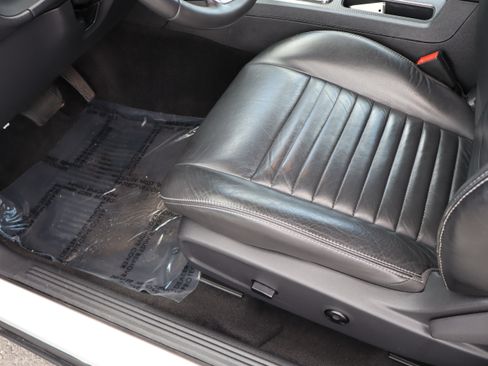 Used 2013 Dodge Challenger R/T Plus RWD image 18