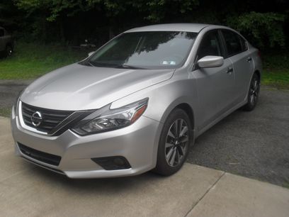 Used 2017 Nissan Altima 2.5 SV Sedan