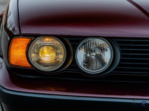 Used 1991 BMW M5 image 22