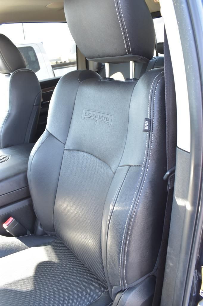 Used 2017 RAM 3500 Laramie RWD image 6