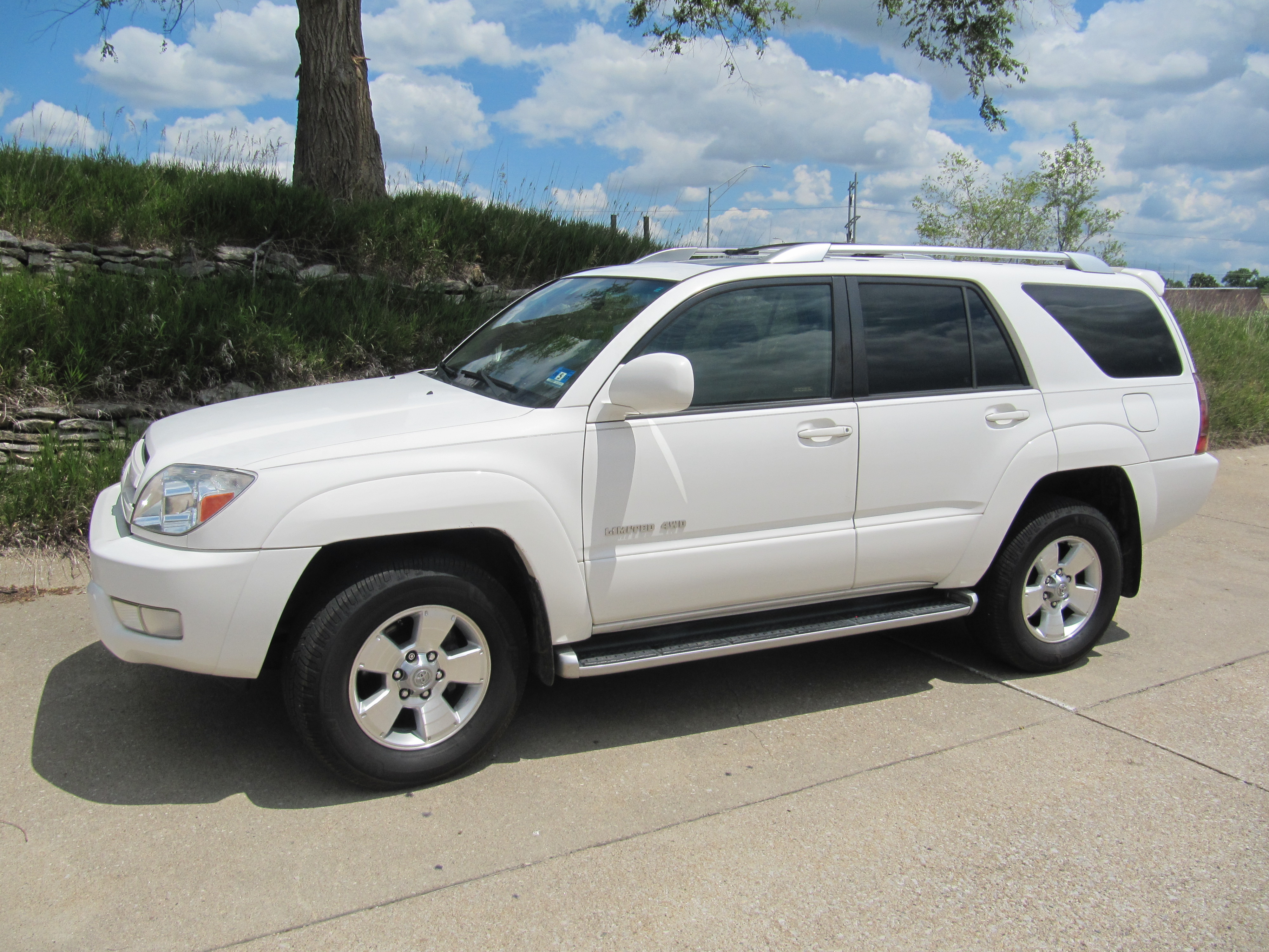 Used 2003 Toyota 4Runner 4WD Limited image 1