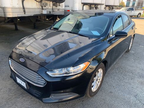 Used 2014 Ford Fusion S image 11