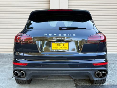 Used 2016 Porsche Cayenne S image 6