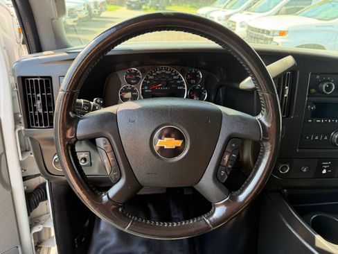 Used 2020 Chevrolet Express 2500 image 14